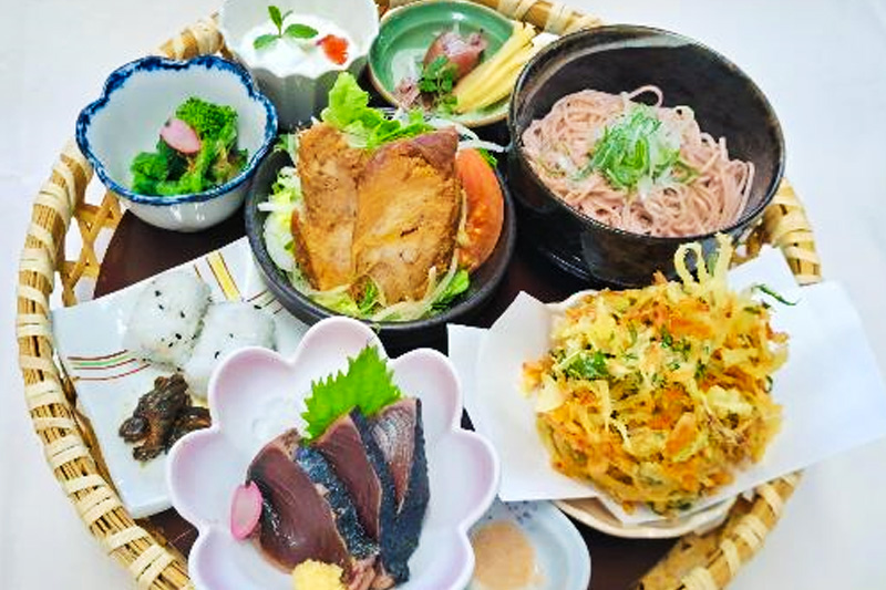 クラウン籠盛御膳