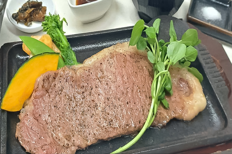 鉄板飛騨牛ステーキ定食